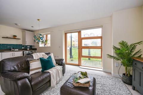 2 bedroom flat for sale, Winchester City Centre