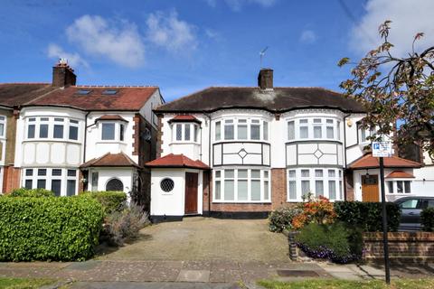 4 bedroom semi-detached house to rent, Hoodcote Gardens, London, N21