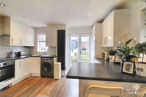 2 bedroom end of terrace house for sale, Manor Park, Newbury RG14