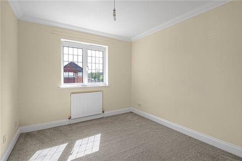 20 Kinross Drive, Sunbury-on-thames, TW16 7JU