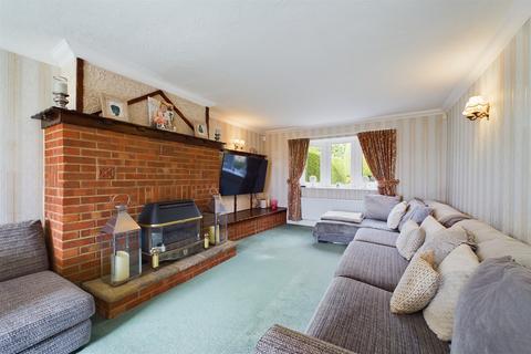 4 bedroom detached house for sale, Hill Top, Fell Bank, Chester Le Street