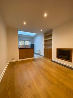 2 bedroom ground floor flat to rent, Headstone Gardens, Harrow HA2