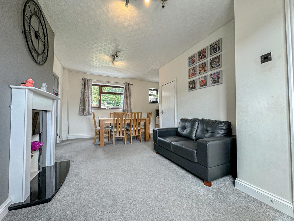 7 Elmdale - dining room