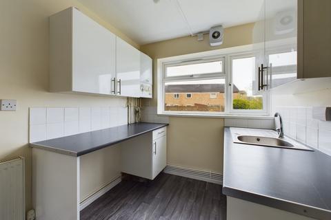 2 bedroom ground floor maisonette to rent, Cheviot Close, Quedgeley, Gloucester, GL2