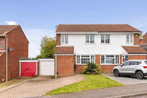 3 bedroom semi-detached house for sale, Farncombe Way, Whitfield, Dover, CT16
