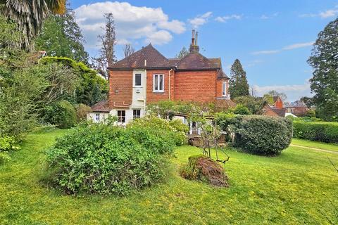 4 bedroom detached house for sale, Carron Lane, West Sussex GU29