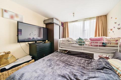 1 bedroom flat for sale, Campsfield Road,  London,  N8