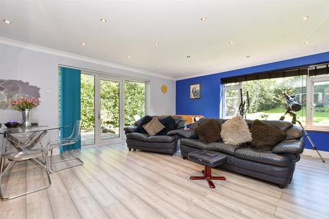 4 bedroom detached house for sale, Addington Village Road, Croydon, Surrey
