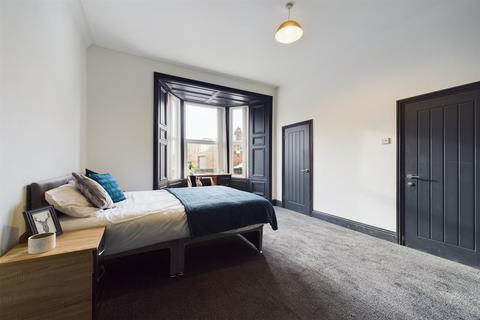 Sunderland - 8 bedroom terraced house to rent