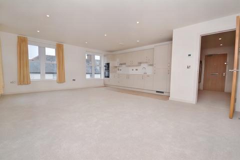 3 bedroom flat for sale, Salisbury