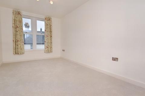 3 bedroom flat for sale, Salisbury