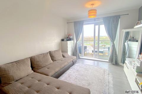 2 bedroom flat for sale, Clydesdale Way, Belvedere, Kent, DA17
