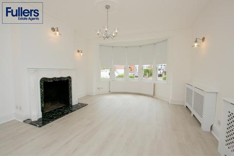 undefined, Brackendale, London N21