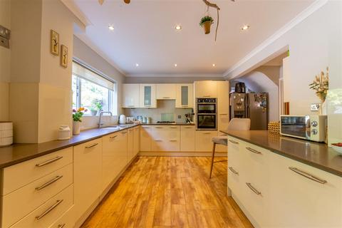 5 bedroom detached house for sale, Upper Cwmbran Road, Cwmbran NP44