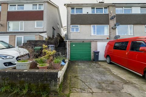 12 Brynheulog, Griffithstown, Pontypool, NP4 5QU
