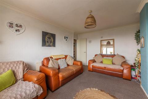 12 Brynheulog, Griffithstown, Pontypool, NP4 5QU