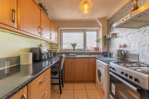 12 Brynheulog, Griffithstown, Pontypool, NP4 5QU