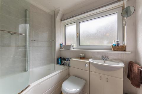 12 Brynheulog, Griffithstown, Pontypool, NP4 5QU
