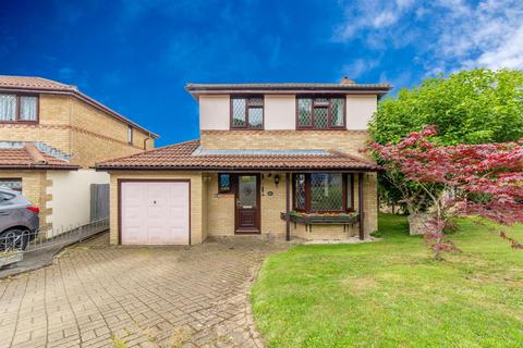 4 bedroom detached house for sale, Oaklands View, Cwmbran NP44