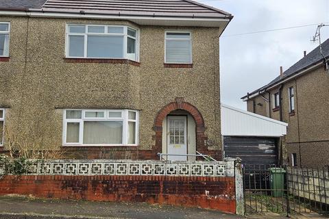 2 Clairwain, New Inn, Pontypool, NP4 0QA