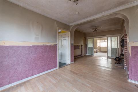 2 Clairwain, New Inn, Pontypool, NP4 0QA