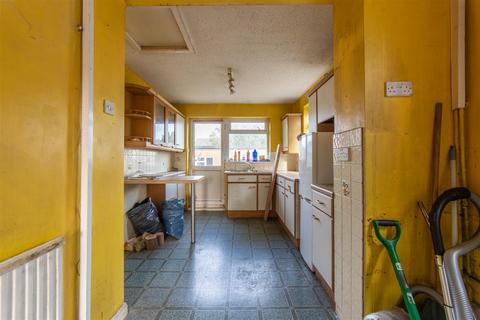 2 Clairwain, New Inn, Pontypool, NP4 0QA