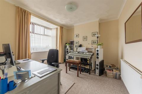 44 Broadway, Pontypool, NP4 6HW