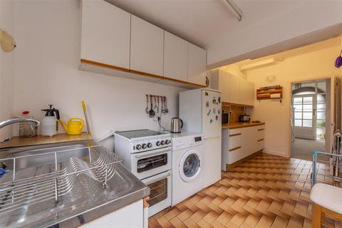 44 Broadway, Pontypool, NP4 6HW
