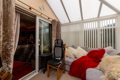 36 Channel View, Penygarn, Pontypool, NP4 8BN