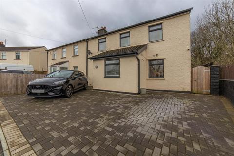 28 Brynwern, Pontypool, NP4 6HF