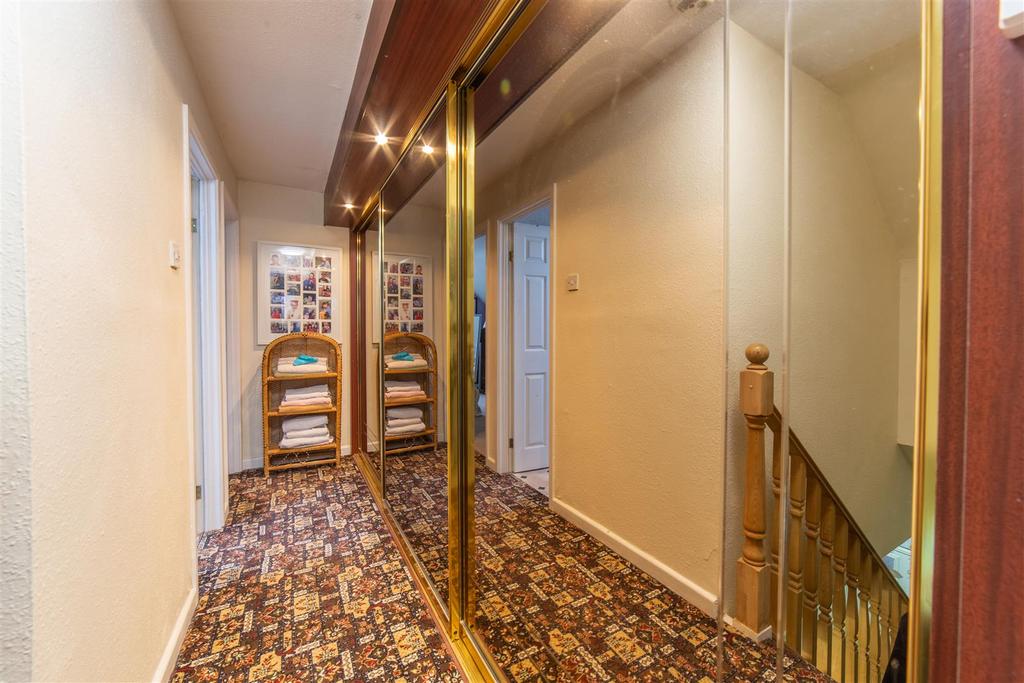 98 Golf Road-8.jpg