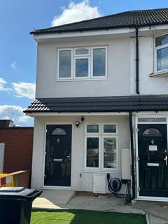 2 bedroom end of terrace house to rent, Wembley, HA0