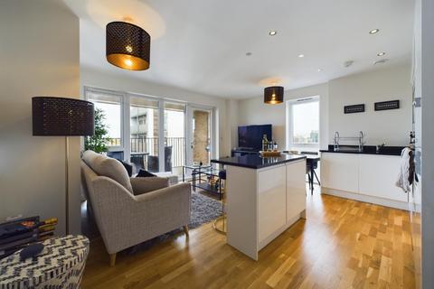 2 bedroom flat for sale, Greenwich High Road, Greenwich