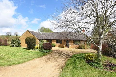 3 bedroom detached bungalow to rent, Leadenporch Farm, Banbury OX15
