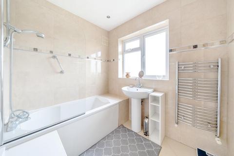 46 Farnham Road, Slough, SL1 3TA