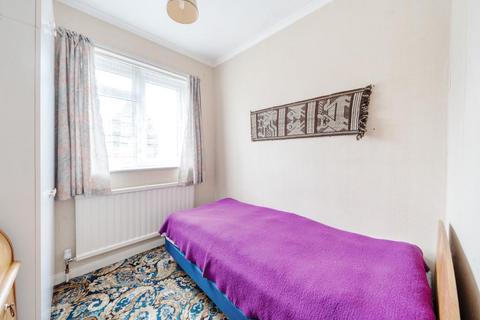 46 Farnham Road, Slough, SL1 3TA