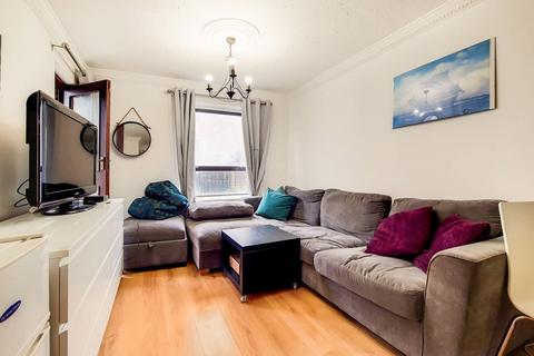 1 bedroom flat to rent, Horseshoe Close, Isle Of Dogs, London, E14
