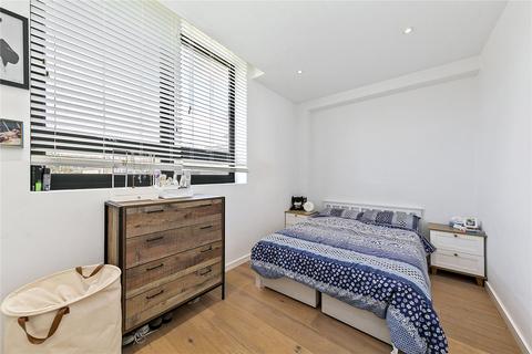 2 bedroom apartment for sale, Dee Road, Richmond, TW9