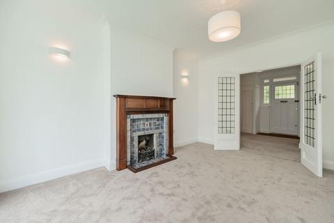 4 bedroom terraced house to rent, Eastlands Crescent Dulwich SE21