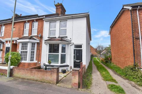 3 bedroom end of terrace house for sale, Francis Road, Ashford TN23