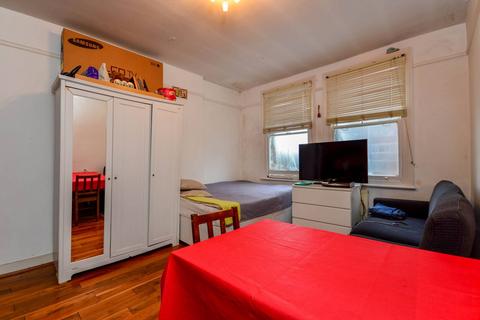 2 bedroom flat to rent, Lisgar Terrace, West Kensington, London, W14