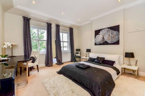 2 bedroom flat to rent, Kensington Court, Kensington, London, W8