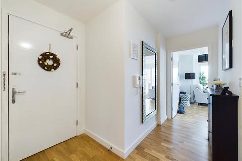 2 bedroom apartment for sale, Greenwich High Road, London