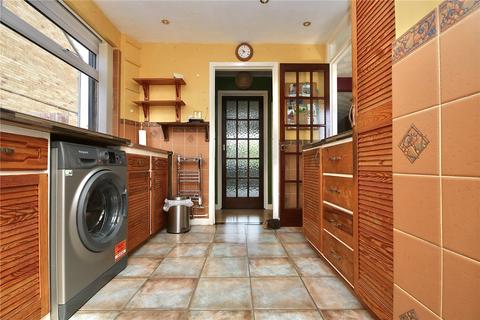 369 Hawthorn Drive, Ipswich, IP2 0RD