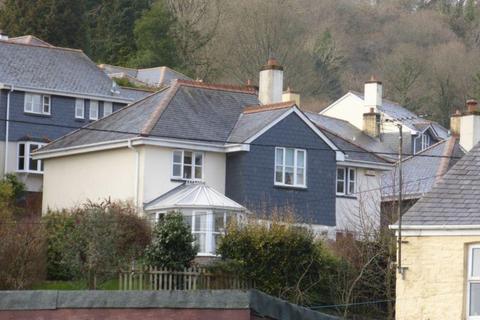 4 bedroom detached house to rent, 2 Meadow Breeze, Lostwithiel