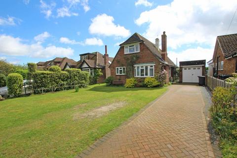 3 bedroom detached house for sale, Peelings Lane, Westham, BN24 5HG