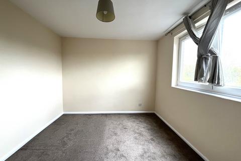 2 bedroom flat to rent, Byron House, Porchester Mead, Beckenham, Kent, BR3