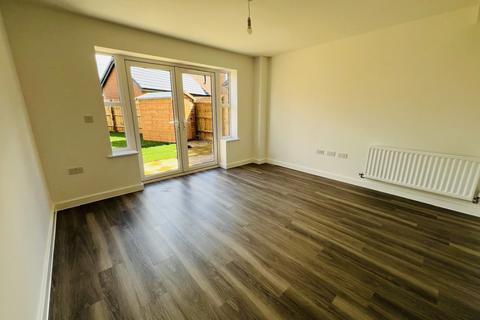 2 bedroom semi-detached house to rent, Drake Gardens, Perrybrook, GL3