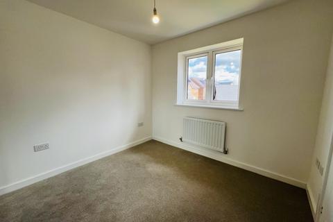 2 bedroom semi-detached house to rent, Drake Gardens, Perrybrook, GL3
