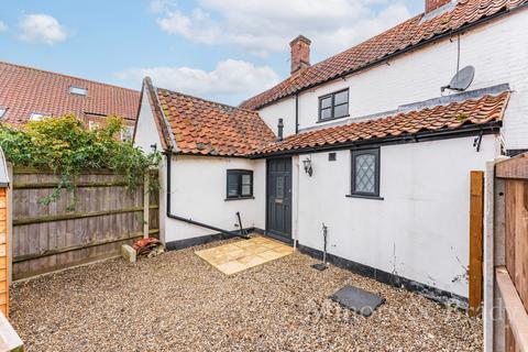 2 bedroom cottage to rent, Penfold Street, Aylsham